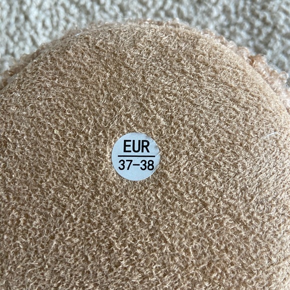 🔸 Amazon 🔸 brown sherpa slippers - Picture 6 of 8